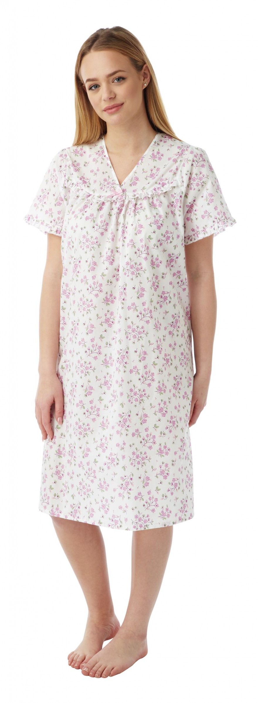 Ladies V Neck floral sprig polycotton nightdress MN20